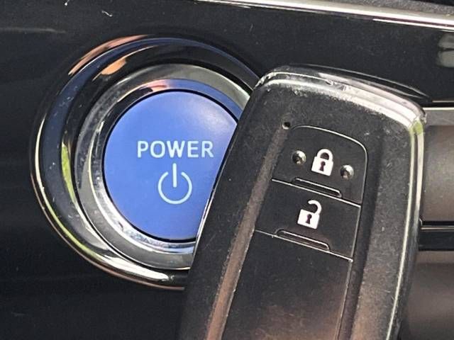 Toyota PRIUS 2019-08 14918-6