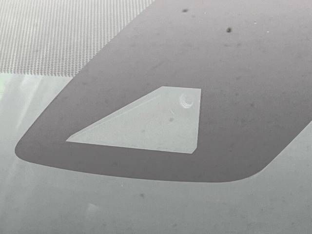 Toyota PRIUS 2019-08 14918-2