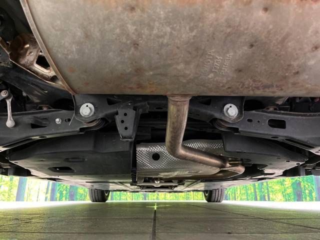 Toyota PRIUS 2019-08 14918-19