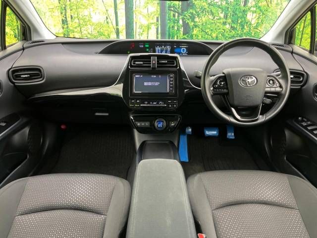 Toyota PRIUS 2019-08 14918-1