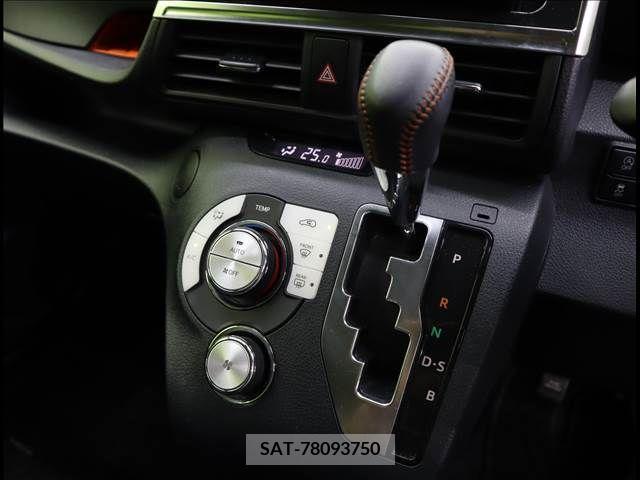 Toyota SIENTA 2018-01 285064-10