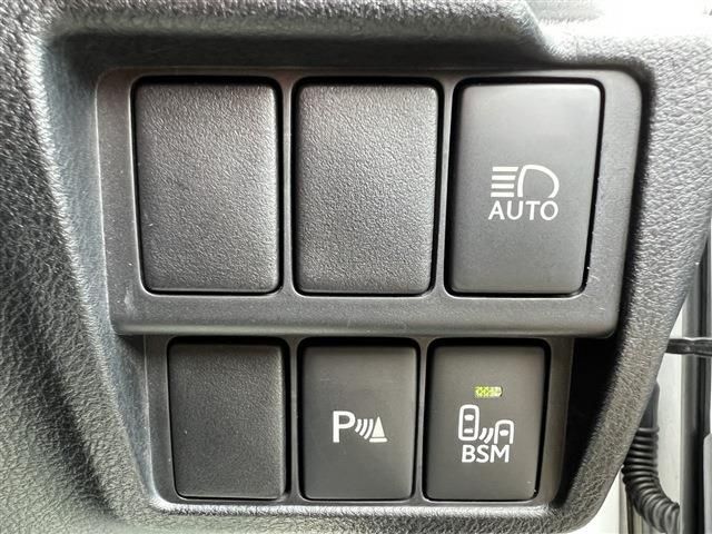 Lexus IS 2017-01 7100-13