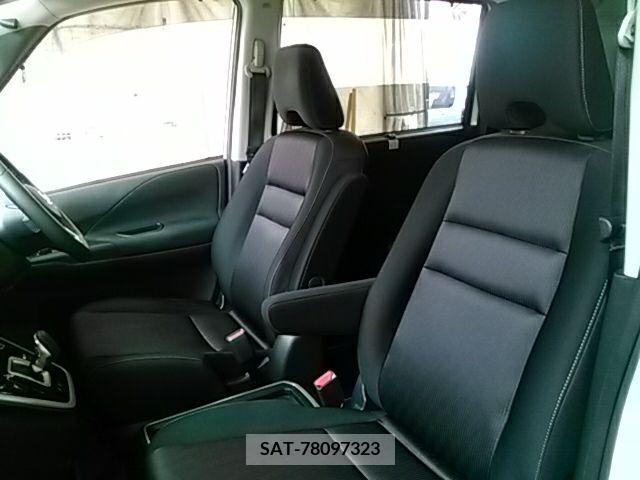 Nissan SERENA 2018-08 367756-21