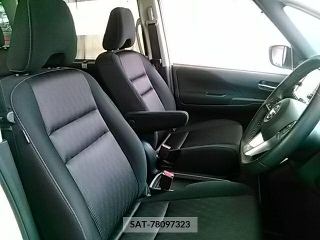 Nissan SERENA 2018-08 367756-19