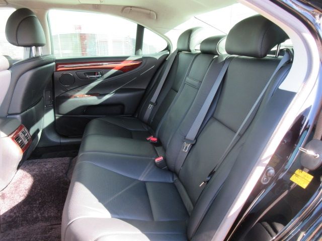 Lexus LS 2007-02 310-5