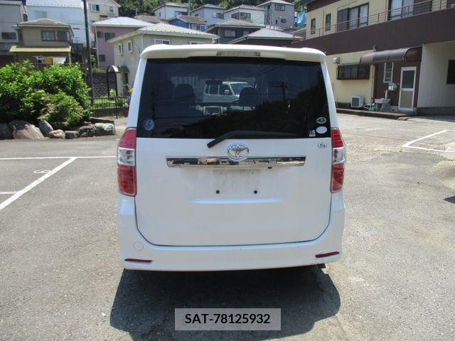Toyota NOAH 2007-09 327006-7