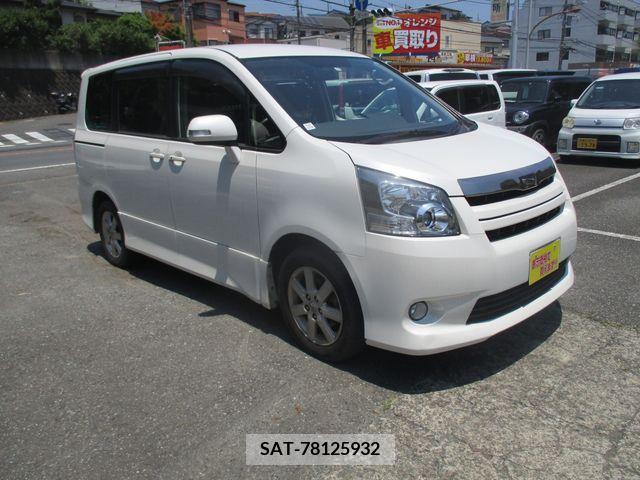 Toyota NOAH 2007-09 327006-0