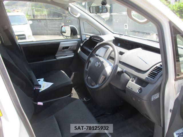 Toyota NOAH 2007-09 327006-9