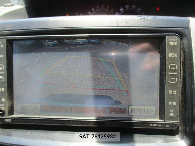 Toyota NOAH 2007-09 327006-17
