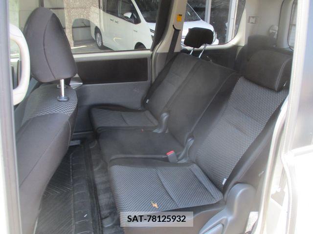 Toyota NOAH 2007-09 327006-12