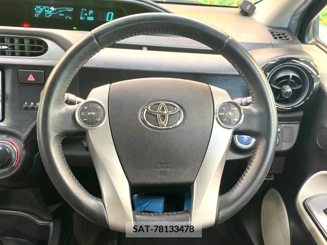 Toyota AQUA 2012-03 356163-11