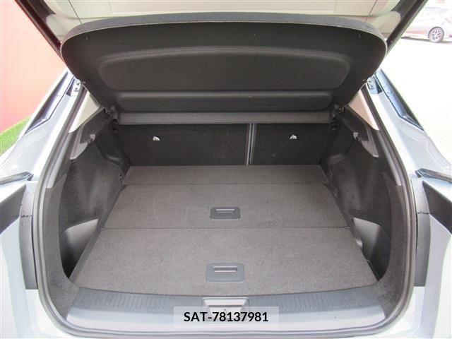 Nissan Ariya 2022-04 205825-7