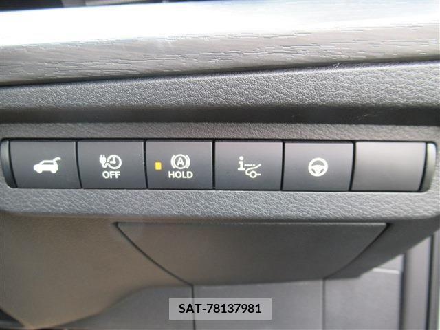 Nissan Ariya 2022-04 205825-25
