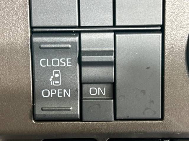 Toyota ROOMY 2023-05 19895-7