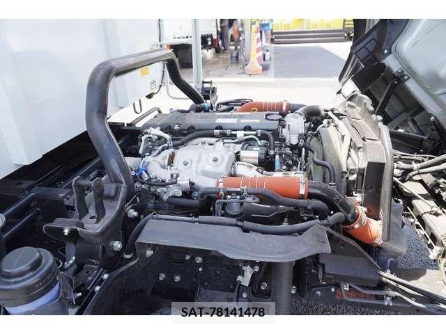 Isuzu ELF TRUCK 2022-03 353782-13