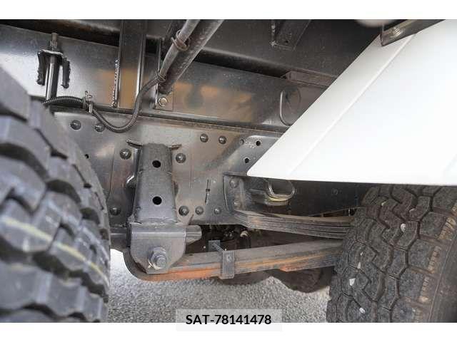 Isuzu ELF TRUCK 2022-03 353782-9