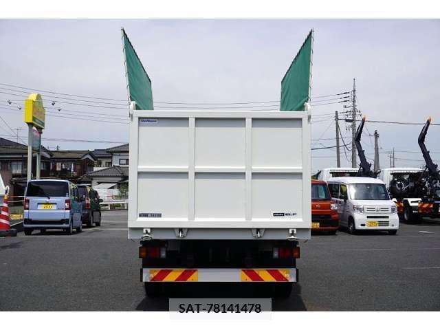 Isuzu ELF TRUCK 2022-03 353782-3