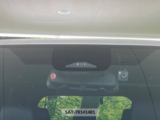 Toyota NOAH 2023-01 279451-2