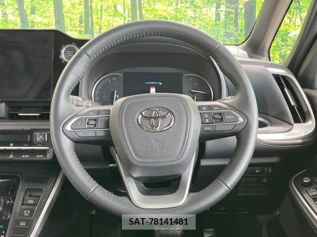 Toyota NOAH 2023-01 279451-12
