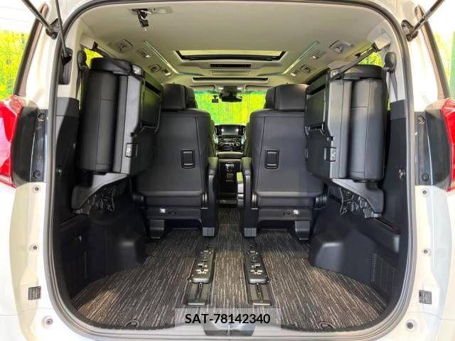 Toyota ALPHARD 2021-05 215469-10