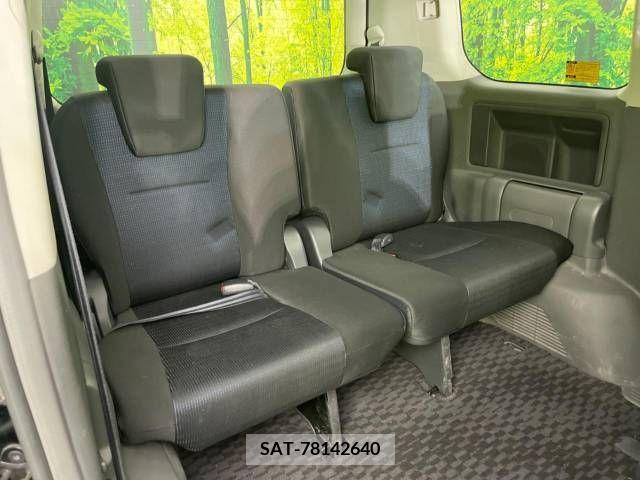 Toyota VOXY 2009-06 289193-6