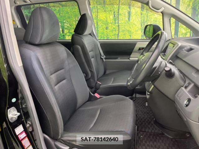 Toyota VOXY 2009-06 289193-4