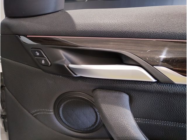 Bmw X1 2017-07 24782-22