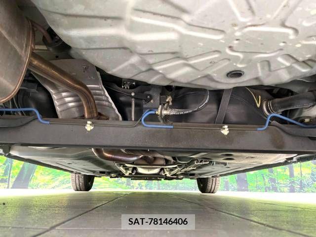 Nissan CUBE 2012-04 320697-17
