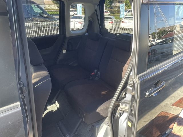 Nissan ROOX 2011-07 14001-6