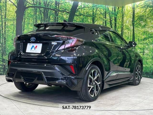 Toyota C-HR 2017-05 246472-17
