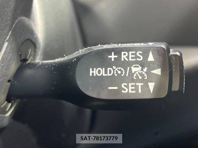 Toyota C-HR 2017-05 246472-5