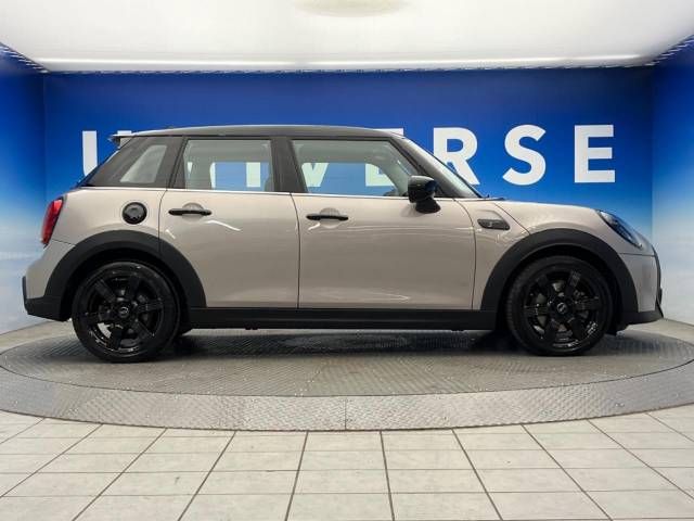 Bmw MINI 2022-08 192202-19