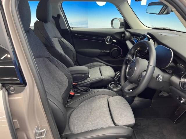Bmw MINI 2022-08 192202-8
