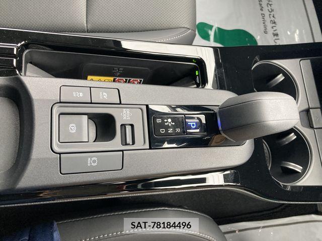 Toyota PRIUS 2023-06 208565-11
