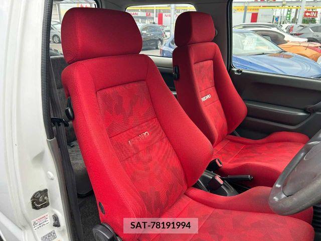 Suzuki JIMNY 2001-01 375764-4