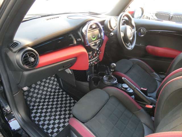 Bmw MINI 2017-02 10525-11