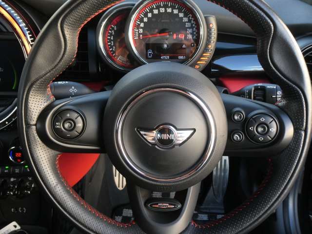 Bmw MINI 2017-02 10525-17