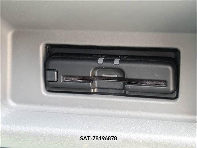 Nissan NV350 Caravan 2021-03 280715-18