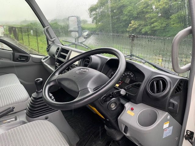 Toyota DYNA TRUCK 2014-07 2132-1