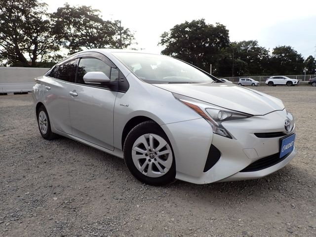 Toyota PRIUS 2016-10 16257-0