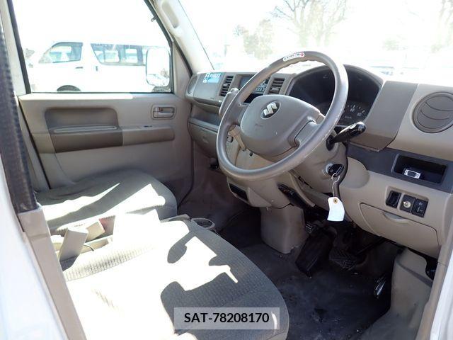 Suzuki EVERY 2015-01 215781-1
