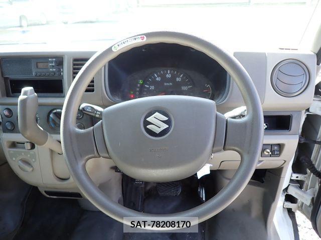 Suzuki EVERY 2015-01 215781-5