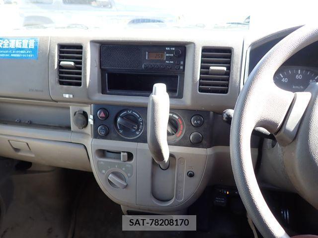 Suzuki EVERY 2015-01 215781-8