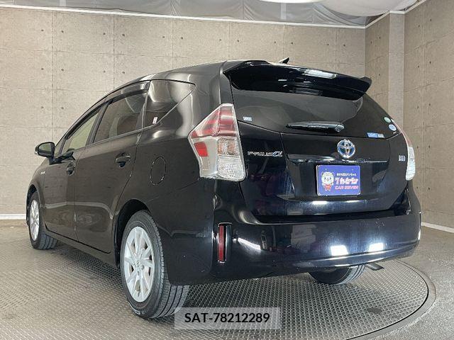 Toyota PRIUS ALPHA 2015-12 282477-2