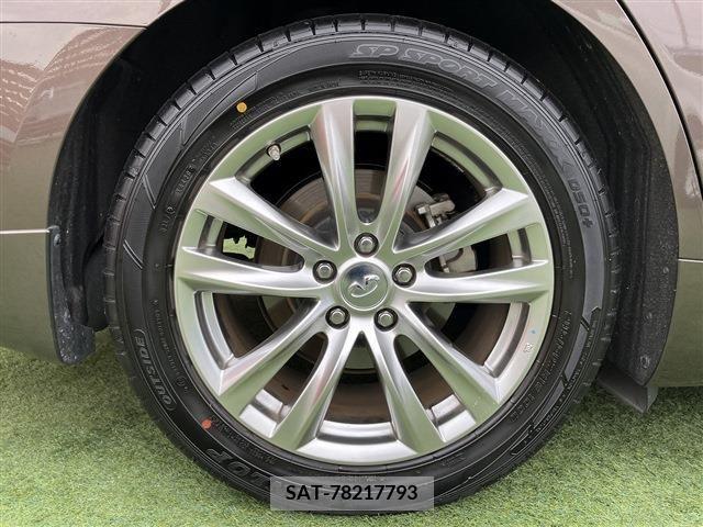 Nissan FUGA HYBRID 2015-03 206239-16