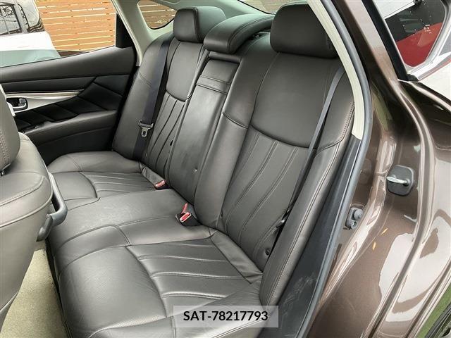 Nissan FUGA HYBRID 2015-03 206239-6