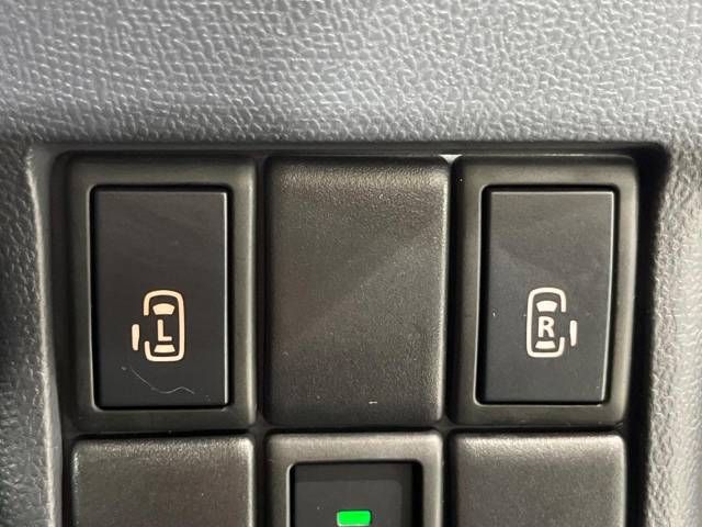 Nissan ROOX 2010-10 10746-3