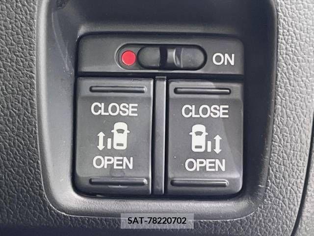 Honda N BOX CUSTOM 2017-07 392685-3