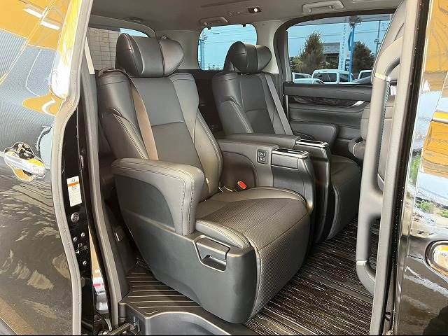 Toyota ALPHARD 2020-11 7586-5