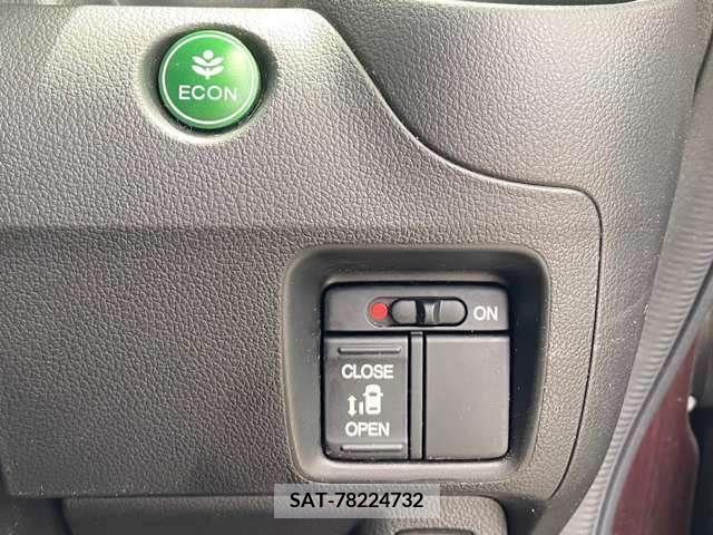 Honda N BOX CUSTOM 2014-05 306550-11